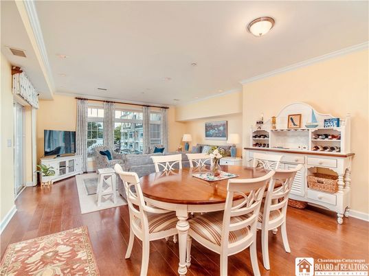 Dining room, Interior, Living room, Recessed Lighting, Wood Texture Flooring