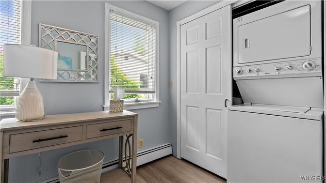 Interior, Utility Closets, Washer, Wood Texture Flooring