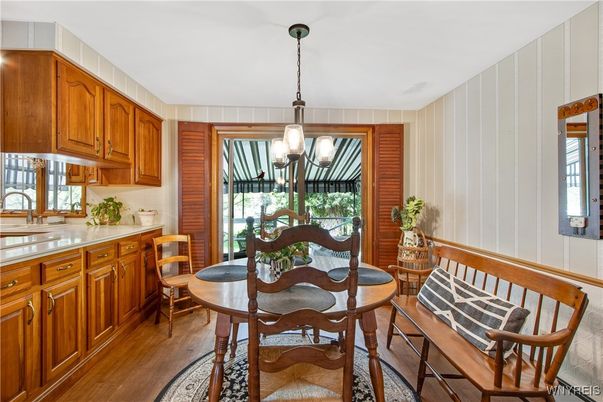 Dining room, Interior, Kitchen, Pendant Lights, Wood Texture Flooring