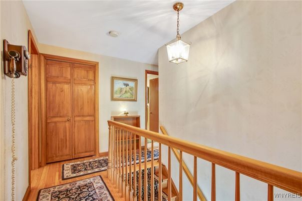 Interior, Pendant Lights, Wood Texture Flooring
