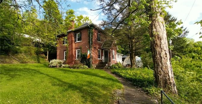 Backyard, Exterior, Facade, Brick Facade, Georgian
