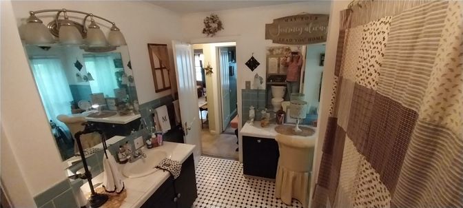 Bathroom, Interior