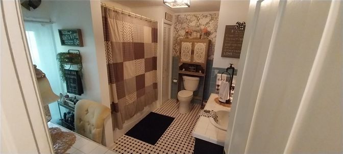 Bathroom, Interior