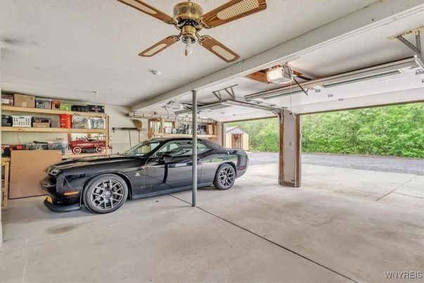 Garage, Interior