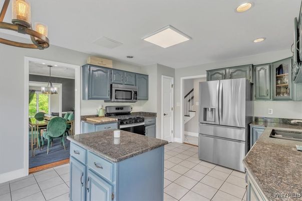 Chandelier, Dining room, Interior, Kitchen, Recessed Lighting