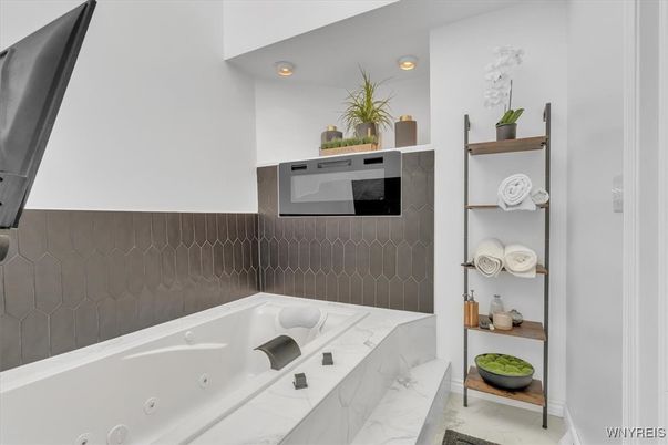 Bathroom, Interior, Marble, Recessed Lighting