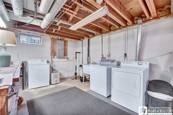 Interior, Washer, Wooden Beams, Wooden Ceilings