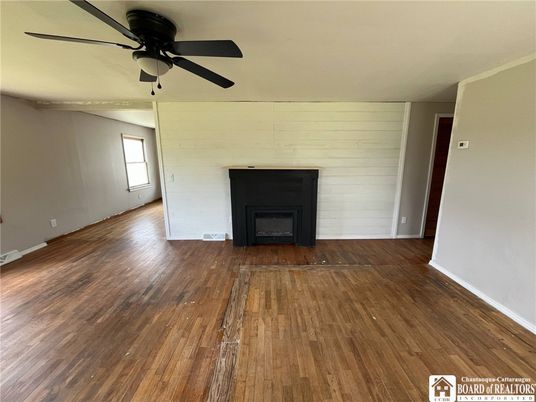 Empty room, Fireplace, Interior, Wood Texture Flooring
