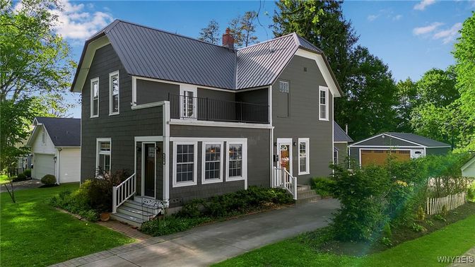 Detached Garage, Exterior, Facade, Queen Anne Victorian