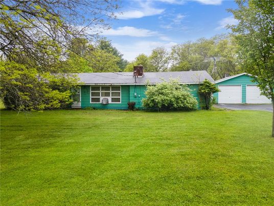 Backyard, Detached Garage, Exterior