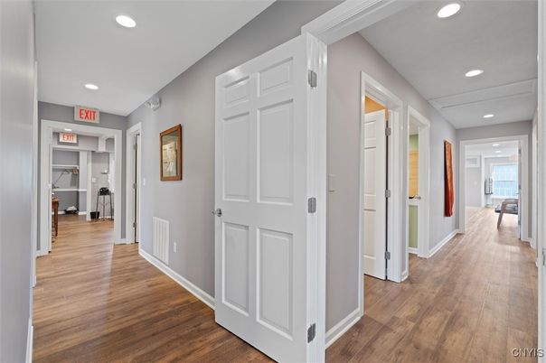 Interior, Recessed Lighting, Wood Texture Flooring