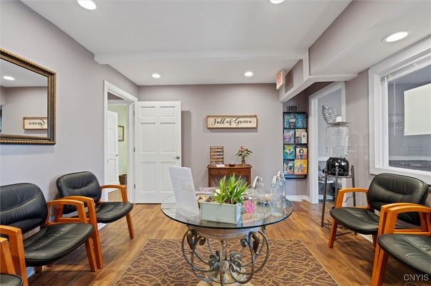 Interior, Recessed Lighting, Wood Texture Flooring