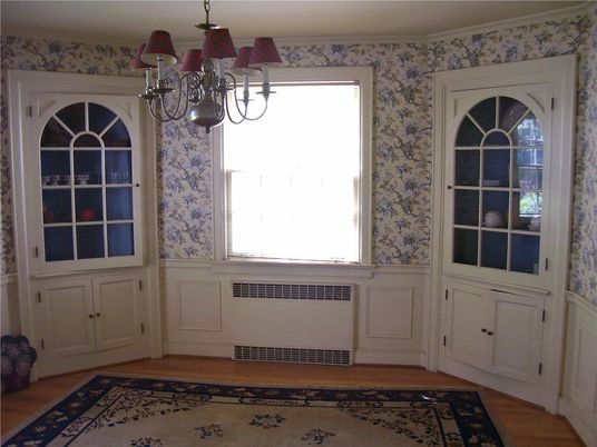 Chandelier, Interior, Wood Texture Flooring