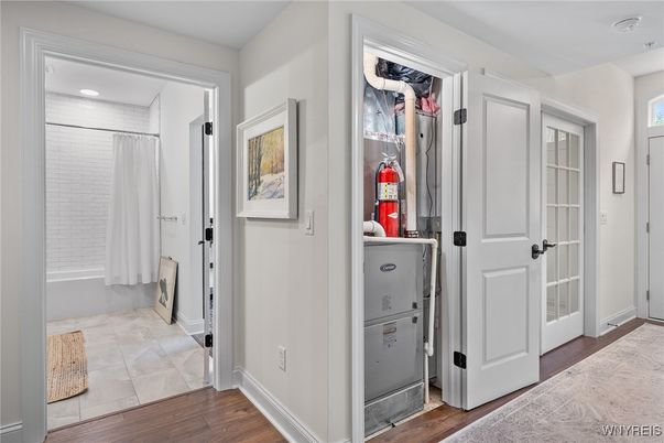 Interior, Recessed Lighting, Wood Texture Flooring
