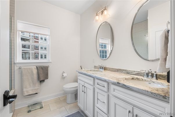 Bathroom, Dual Sink Vanities, Interior