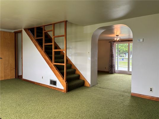 Chandelier, Empty room, Interior