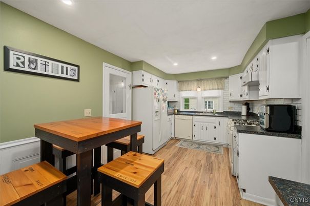 Dining room, Interior, Kitchen, Recessed Lighting, Wood Texture Flooring