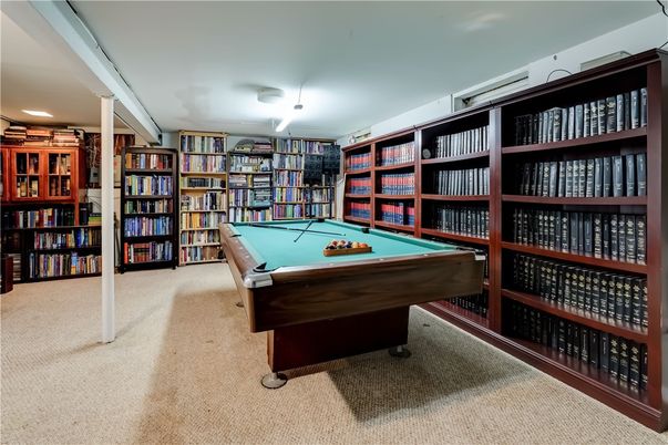 Billiard Table, Game Room, Interior