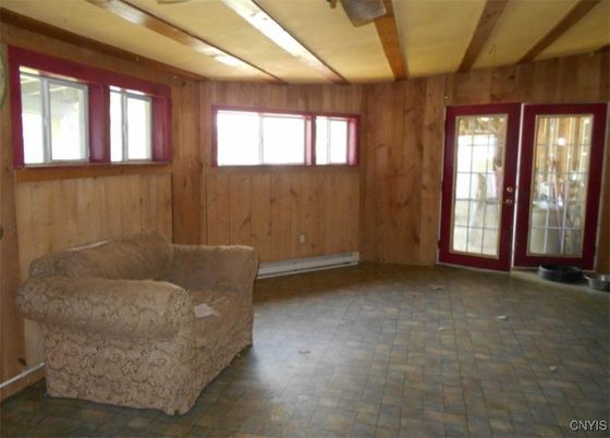 Empty room, Interior, Wooden Beams, Wooden Walls