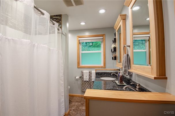 Bathroom, Interior, Recessed Lighting