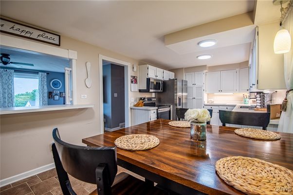 Dining room, Interior, Kitchen, Recessed Lighting, Stainless Steel Appliances