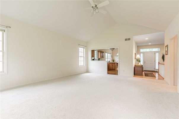 Empty room, Interior, Recessed Lighting