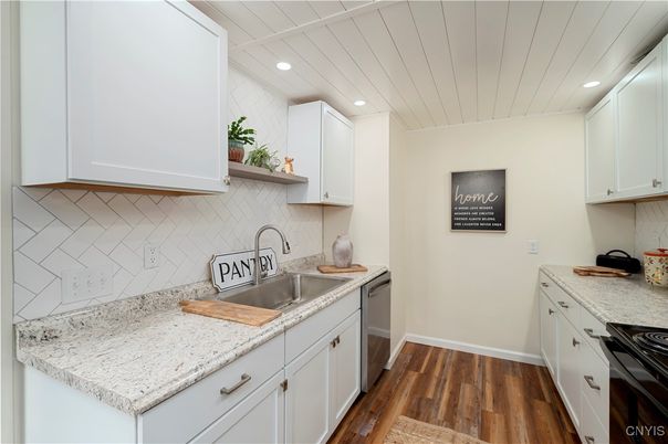 Interior, Kitchen, Recessed Lighting, Wood Texture Flooring