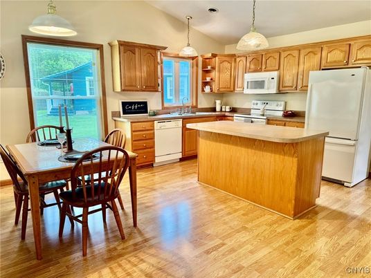 Dining room, Interior, Kitchen, Pendant Lights, Wood Texture Flooring