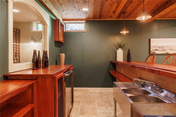 Bathroom, Interior, Pendant Lights, Recessed Lighting, Wooden Ceilings