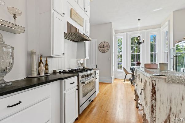 Interior, Kitchen, Pendant Lights, Wood Texture Flooring