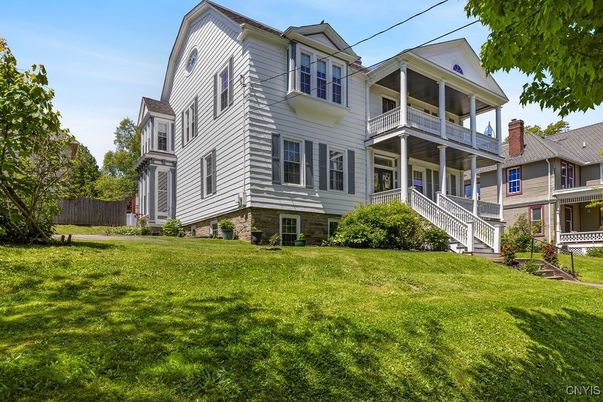 Backyard, Exterior, Facade, Queen Anne Victorian