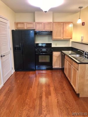 Interior, Kitchen, Pendant Lights, Wood Texture Flooring