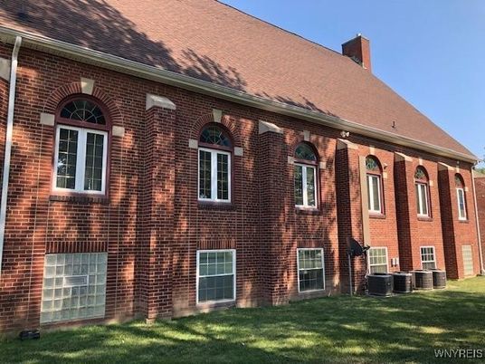 Exterior, Facade, Brick Facade, Georgian