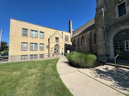 Backyard, Exterior, Facade, Brick Facade, French Provincial