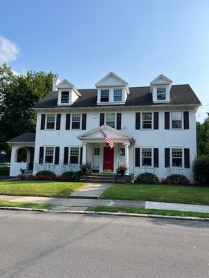 Exterior, Facade, Georgian