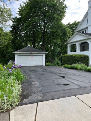 Detached Garage, Exterior