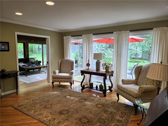Interior, Living room, Recessed Lighting, Wood Texture Flooring