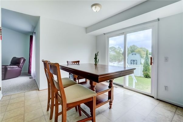Dining room, Interior