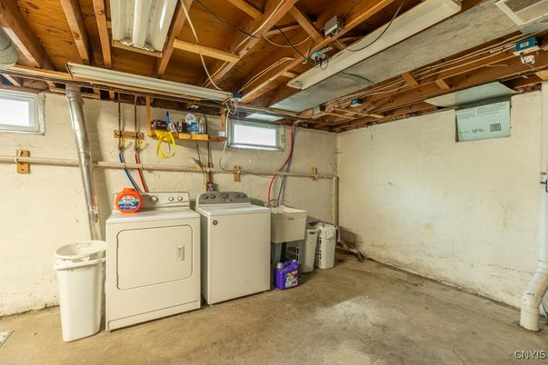 Interior, Washer, Wooden Beams, Wooden Ceilings