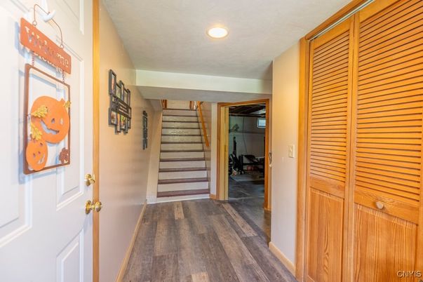 Interior, Recessed Lighting, Wood Texture Flooring