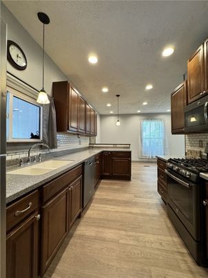 Interior, Kitchen, Pendant Lights, Recessed Lighting, Wood Texture Flooring