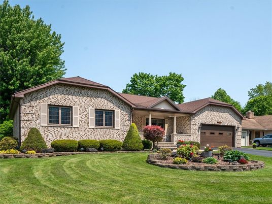 Attached, Backyard, Exterior, Facade, Brick Facade, Ranch