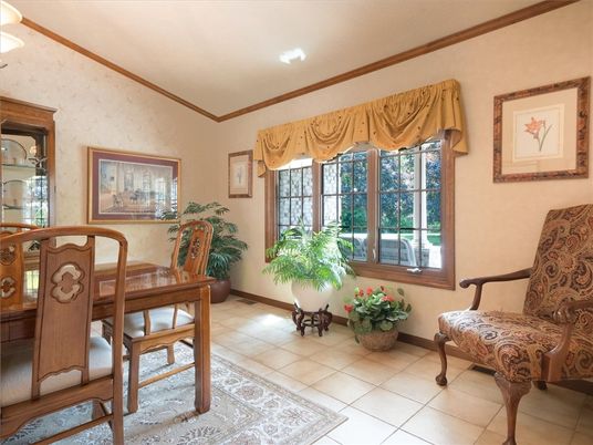 Dining room, Interior