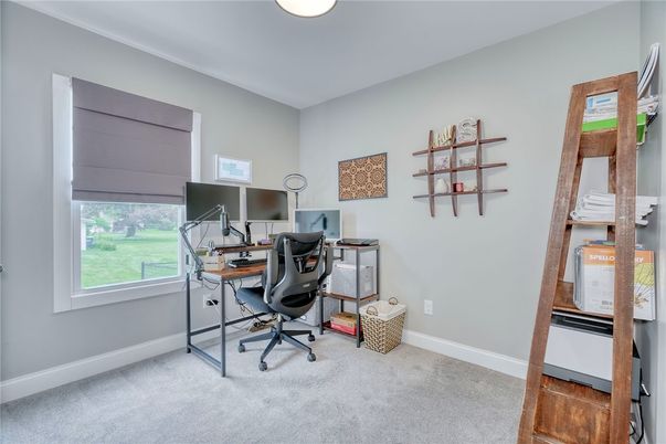 Home Office, Interior