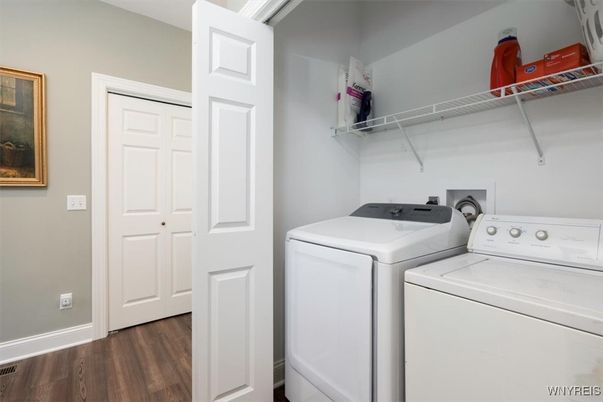 Interior, Utility Closets, Washer, Wood Texture Flooring