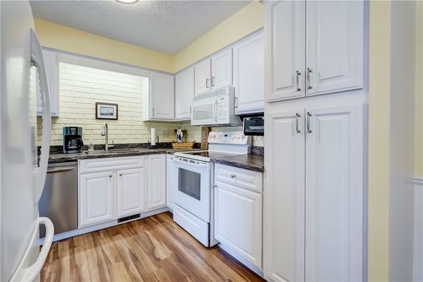 Interior, Kitchen, Wood Texture Flooring