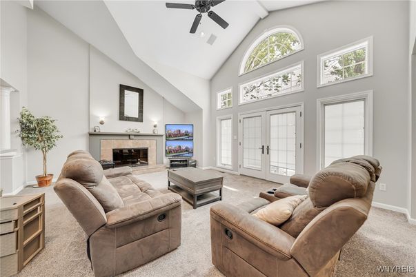 Fireplace, Interior, Living room