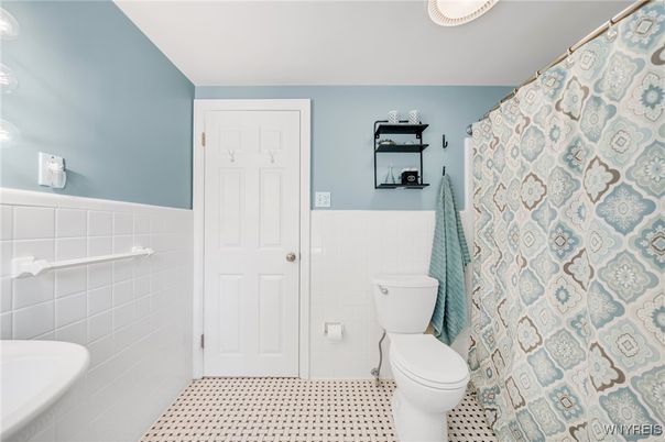 Bathroom, Interior