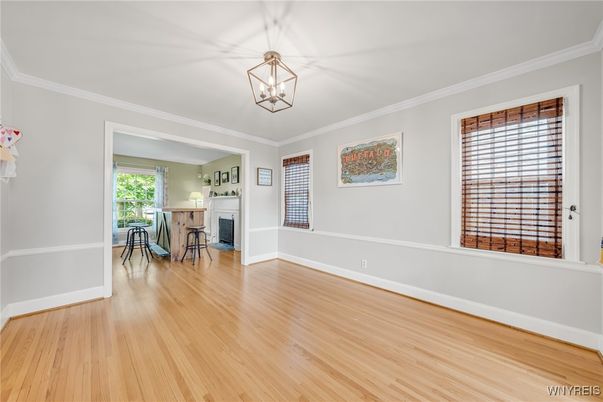 Empty room, Interior, Pendant Lights, Wood Texture Flooring