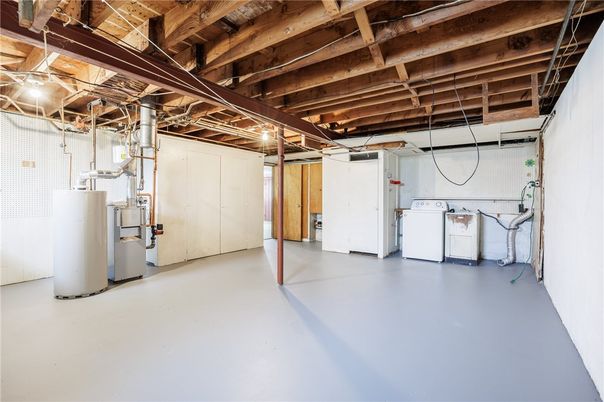 Interior, Washer, Wooden Beams, Wooden Ceilings